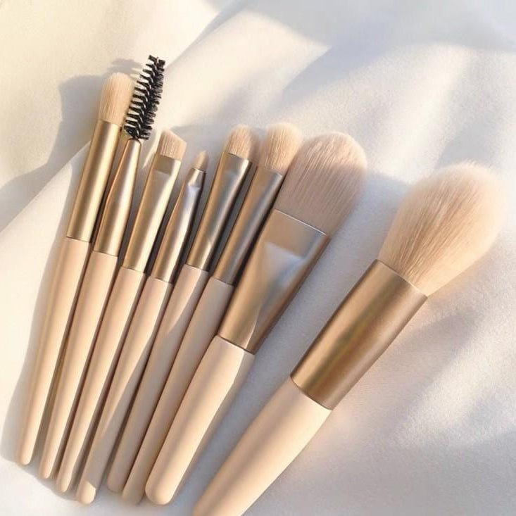 Affordable 8-Piece Makeup Brush Set ABS Plastic Daily Wear